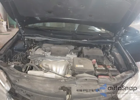 2015 Toyota Camry Xle z USA, uszkodzony, nr VIN 4T4BF1FK5FR508280